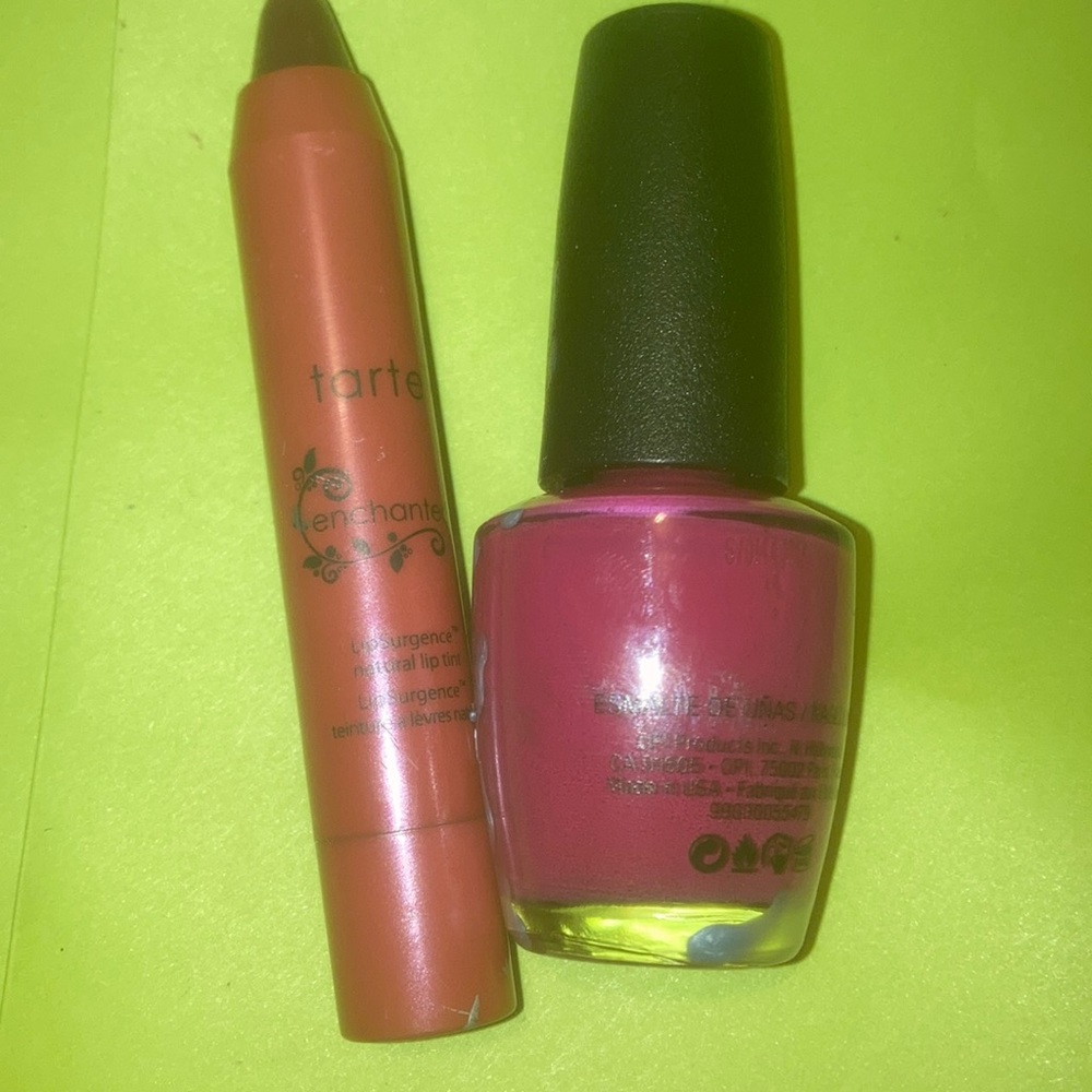 TARTE.  lip crayon in Almost Red@